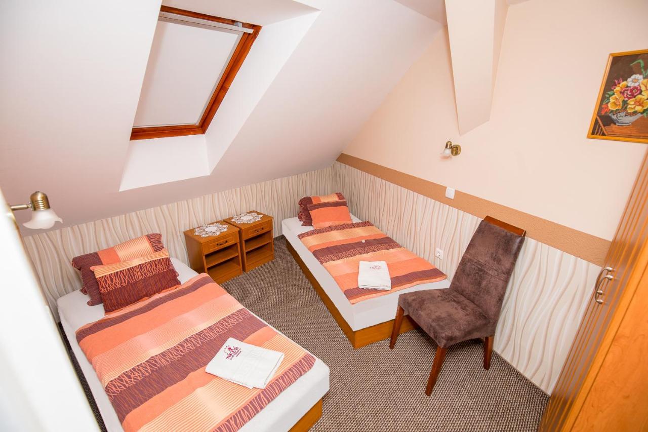 Tinodi Fogado Bed & Breakfast Sárvár Eksteriør bilde