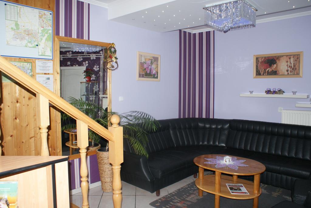 Tinodi Fogado Bed & Breakfast Sárvár Eksteriør bilde